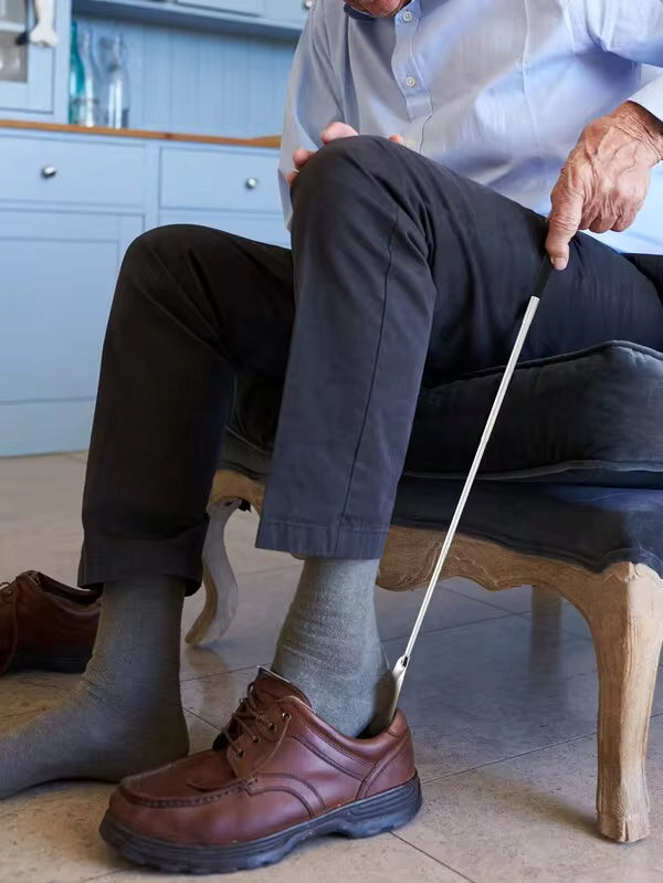 Suricat Adjustable Length 10-24.8 Inch Extra Long Shoe Horn - Unisex Metal Shoe Lifter - Convenient For Elderly To Stand And Take Off Shoes, Shoe Spoon, Long Handle Shoe Horn, Suitable For Men And Women Sports Shoes, Casual Shoes, Dress Shoes